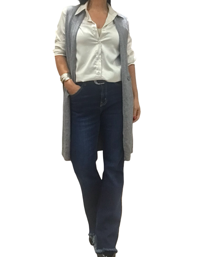 Jeans flare bleu foncé 30 pouces de jambes, frangé au bas