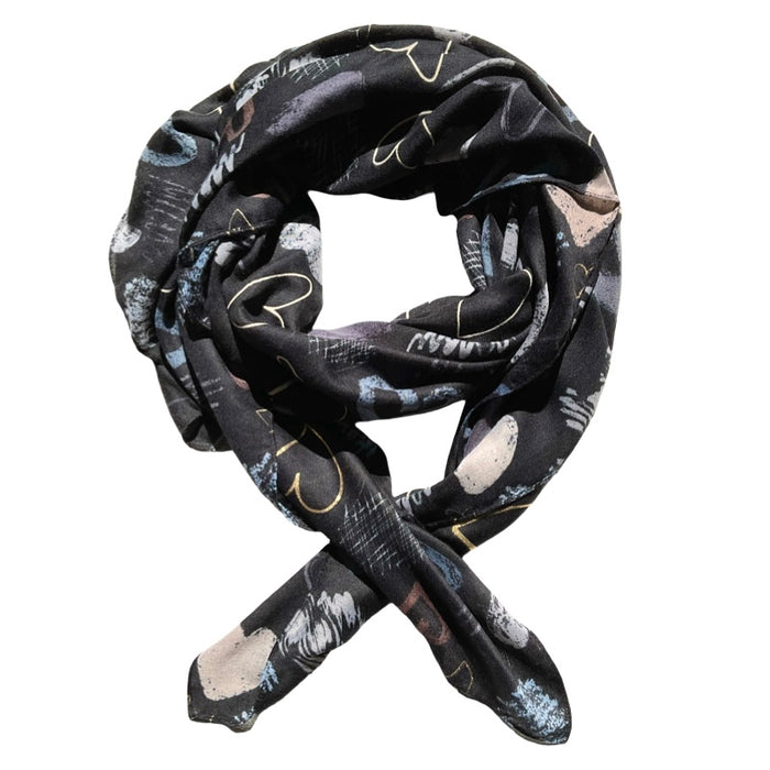 Foulard noir motif de cœurs colorés 100% viscose