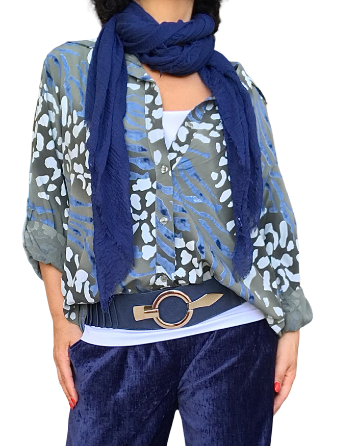 Chemise kaki à manche 3/4 avec imprimé léopard