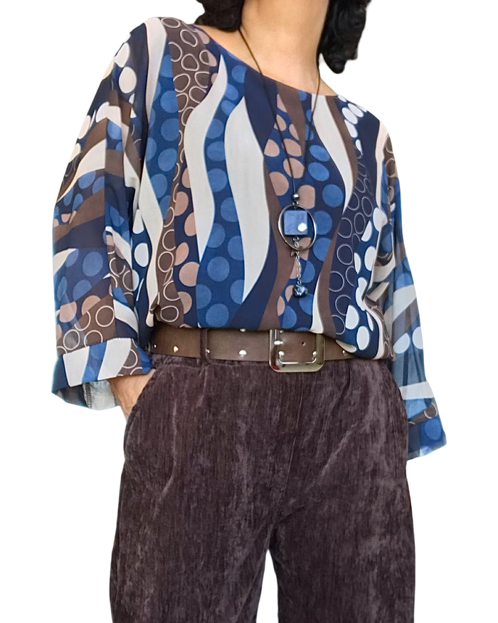 Blouse manches 3/4 en voile imprimé rayures et cercles noué au bas