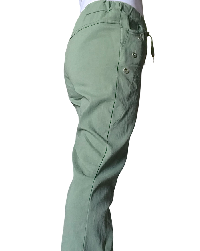 Pantalon vert olive à taille élastique avec cordon et boutons décoratifs