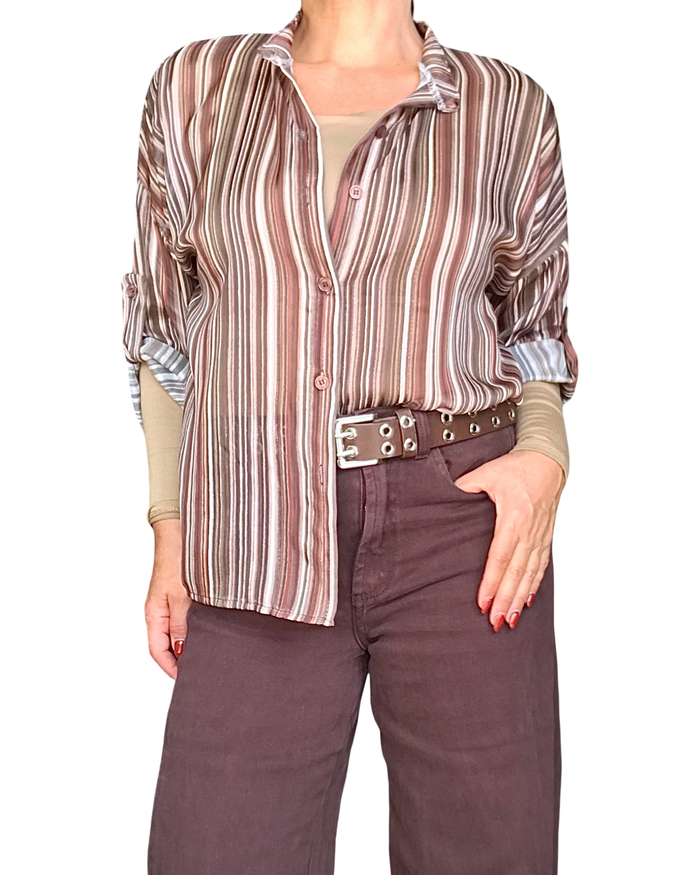 Chemise brune à rayures verticales, manche 3/4 en voile