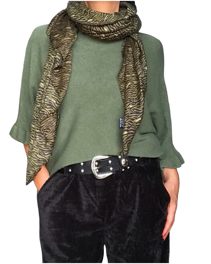 Chandail de tricot léger kaki manche 3/4 garni de frisons