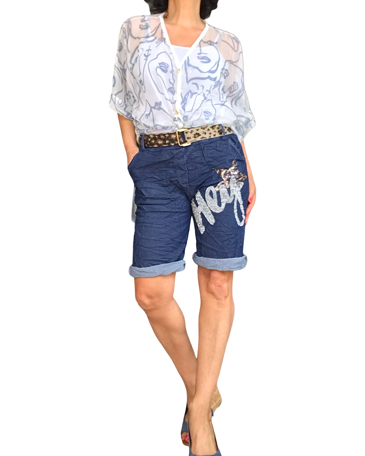 Chemise blanche à visages bleus – Originale & légère
