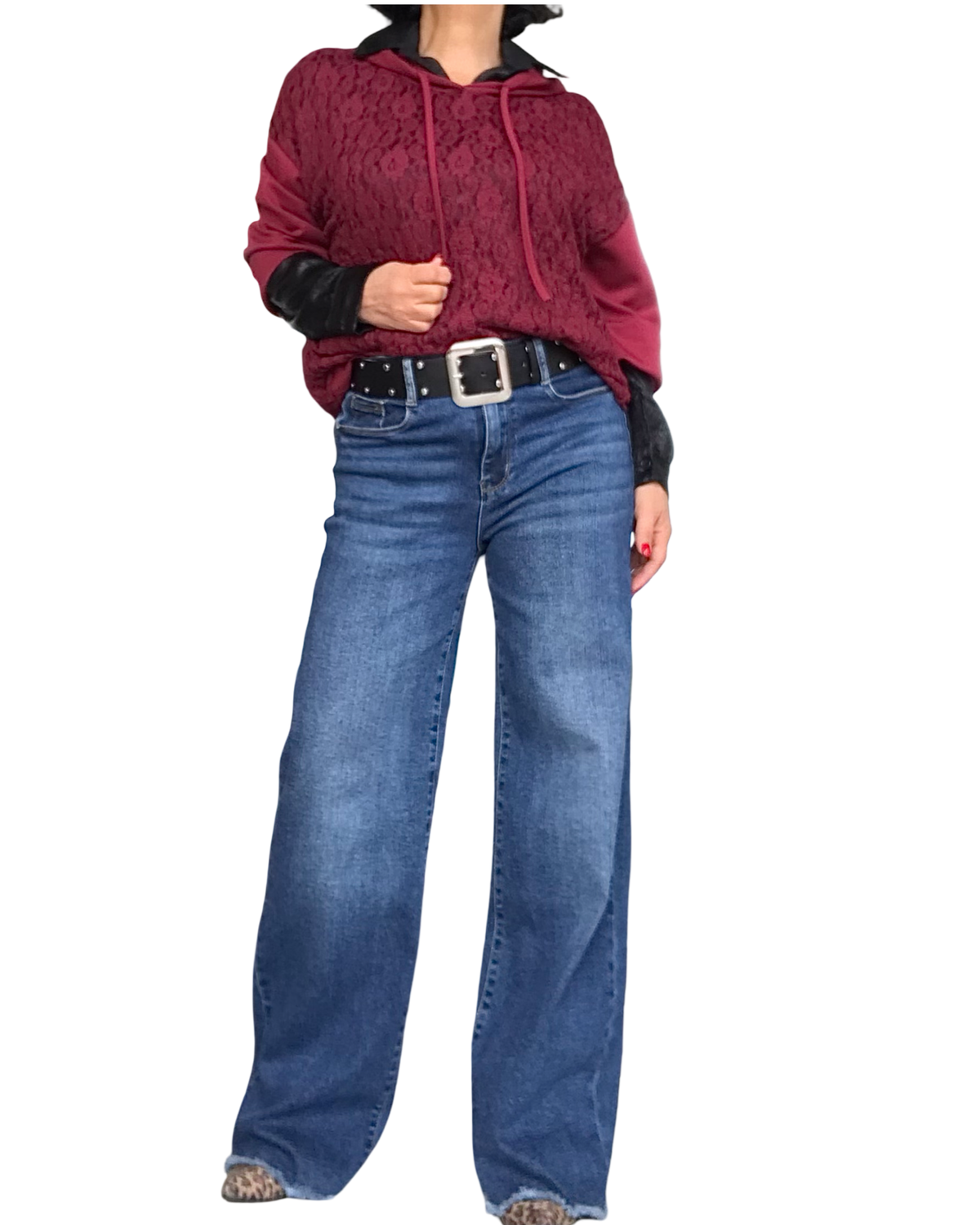 Chandail rouge vin en dentelle à capuchon