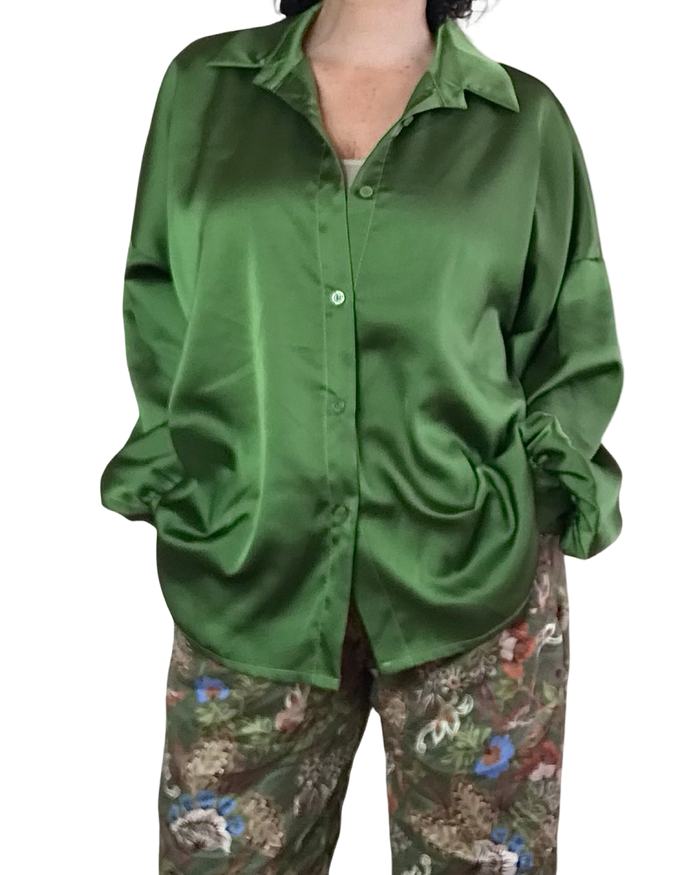 Chemise vert pomme en satin à manche longue