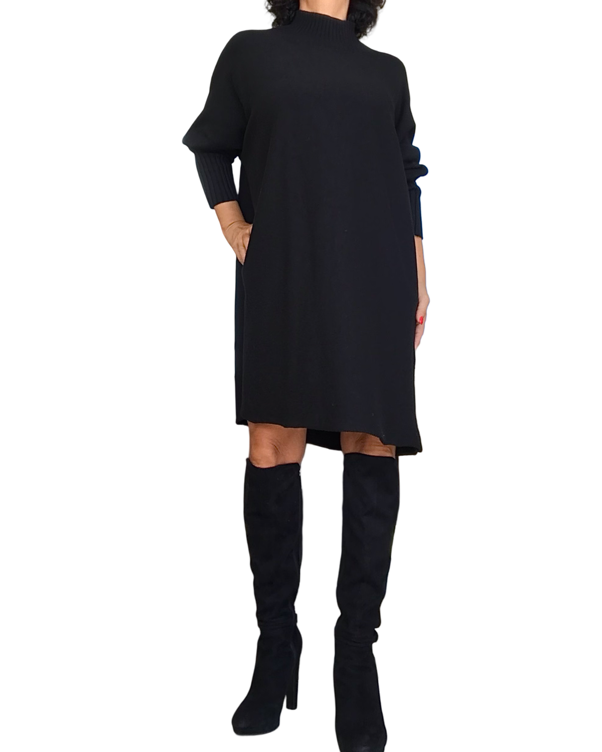 Robe en tricot noire au genou col montant