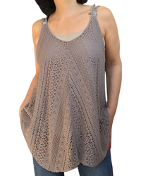 Camisole dentelle à fleurs – Élégance décontractée