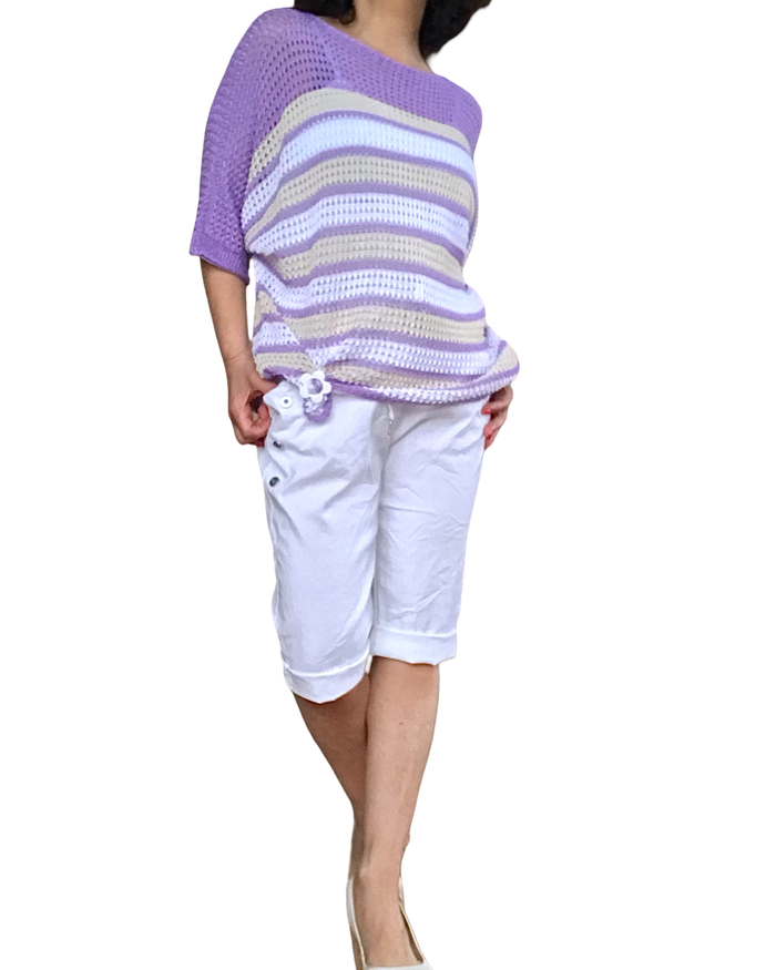 Bermuda blanc à taille élastique avec cordon et 4 boutons décoratifs