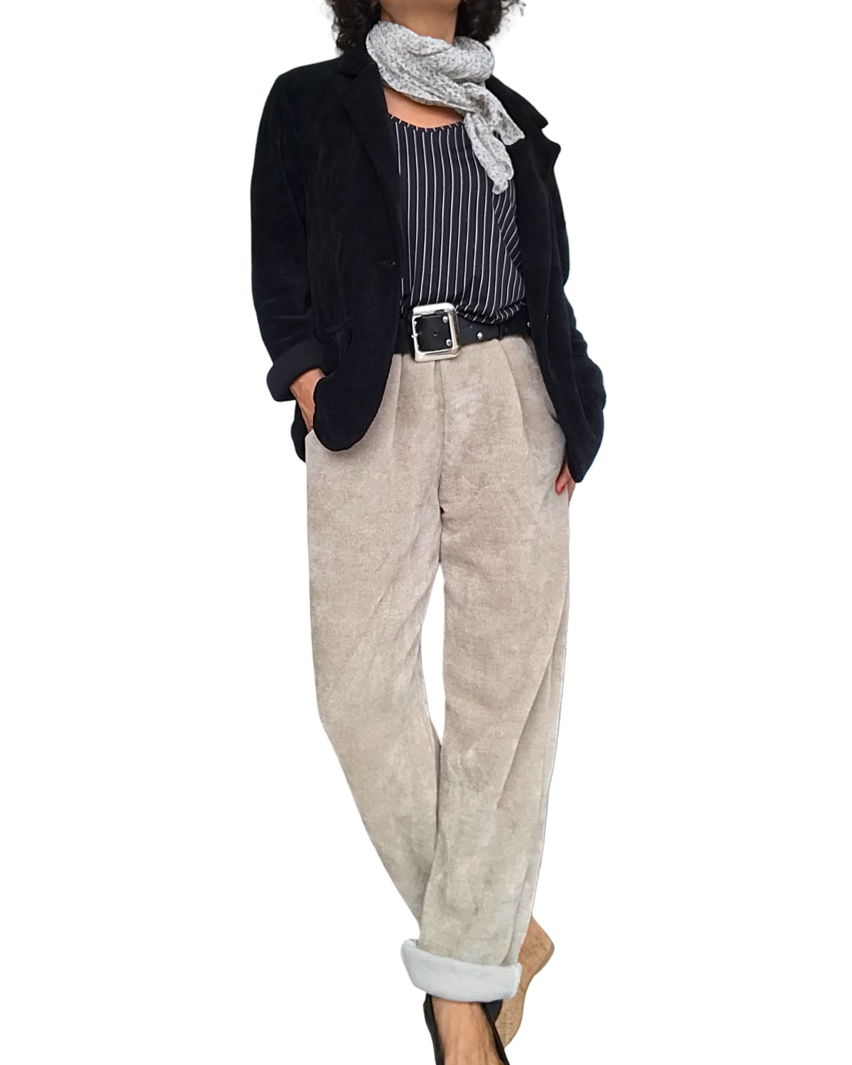 Pantalon beige en corderoy à taille élastique avec cordon