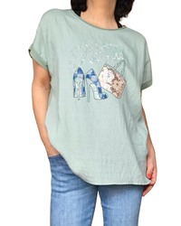 T-shirt kaki « J’aime » en pierres argentées et souliers à talon haut (Livraison 8 juin)