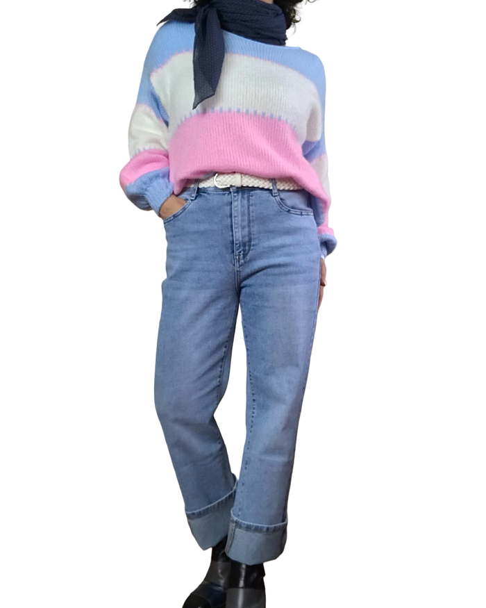 Chandail col rond en tricot à rayures bleu ciel, rose pâle et blanc cassé