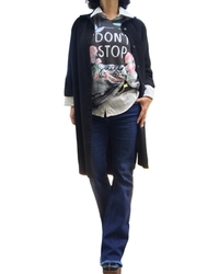 T-shirt col en V manche longue, dessin de fleurs blanc, rose, vert et noir