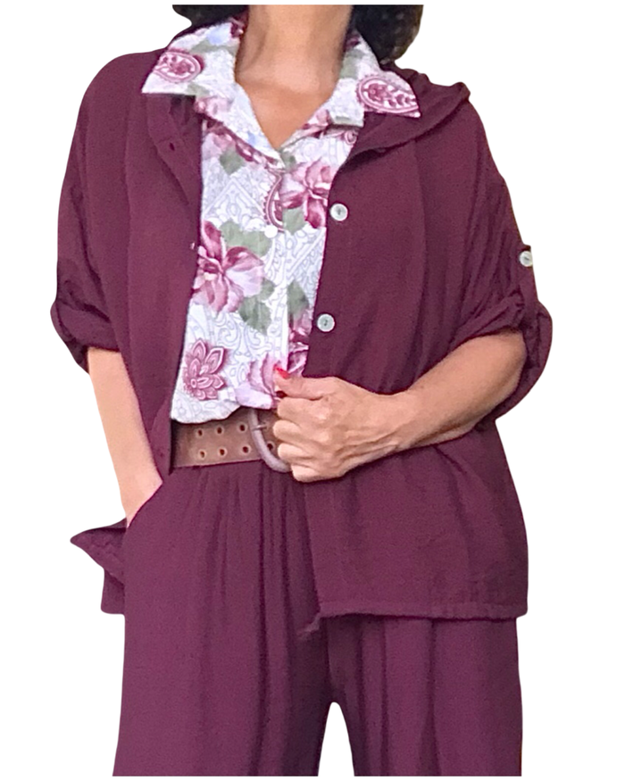 Chemise bourgogne manche 3/4 avec capuchon et cordon au bas
