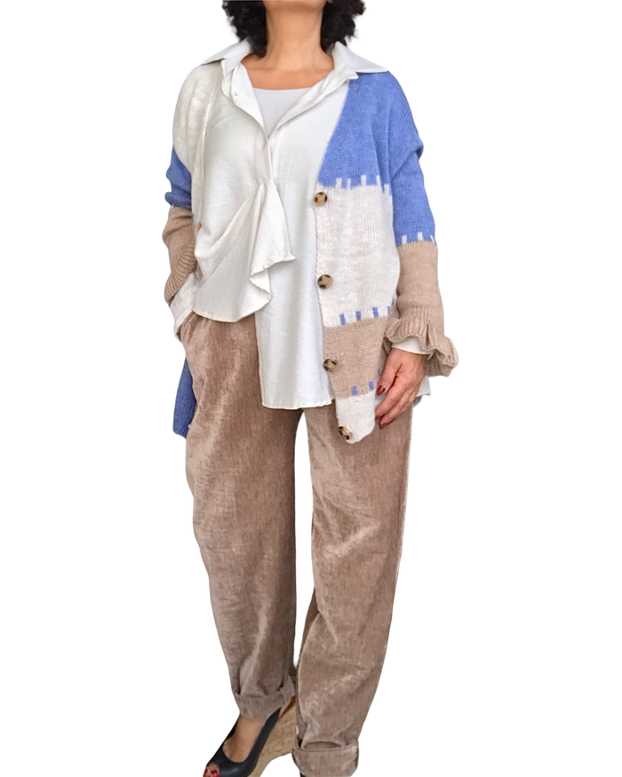 Cardigan à boutons patch work avec frisons au bas des manches