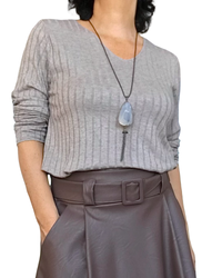 Chandail uni beige en rib col en V manche longue