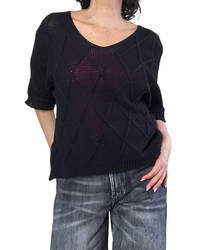 Chandail noir en crochet manche courte