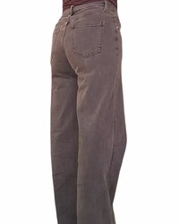 Pantalon droit brun chocolat – vue de dos avec poches arrière