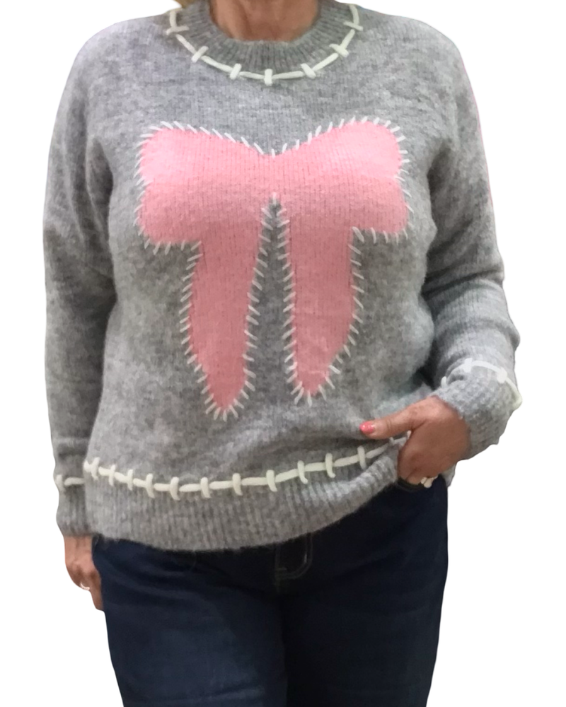 Chandail col rond gris pâle en tricot avec une boucle devant