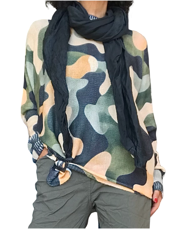 Chandail en tricot camouflage noir, kaki et jaune