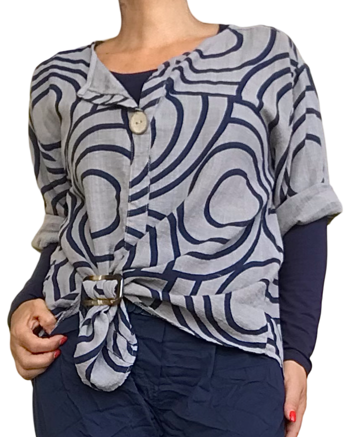 Blouse manche courte moka avec cercle bleu marin et gilet marine