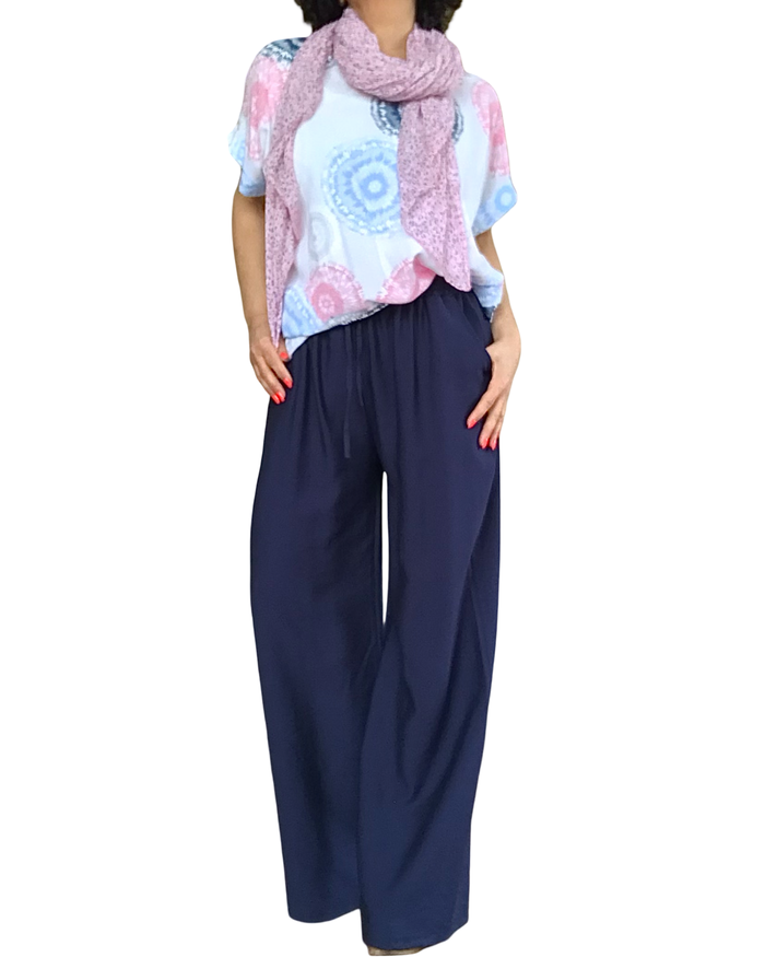Blouse blanche à manches courtes avec grosses pastilles marine, rose, bleu ciel