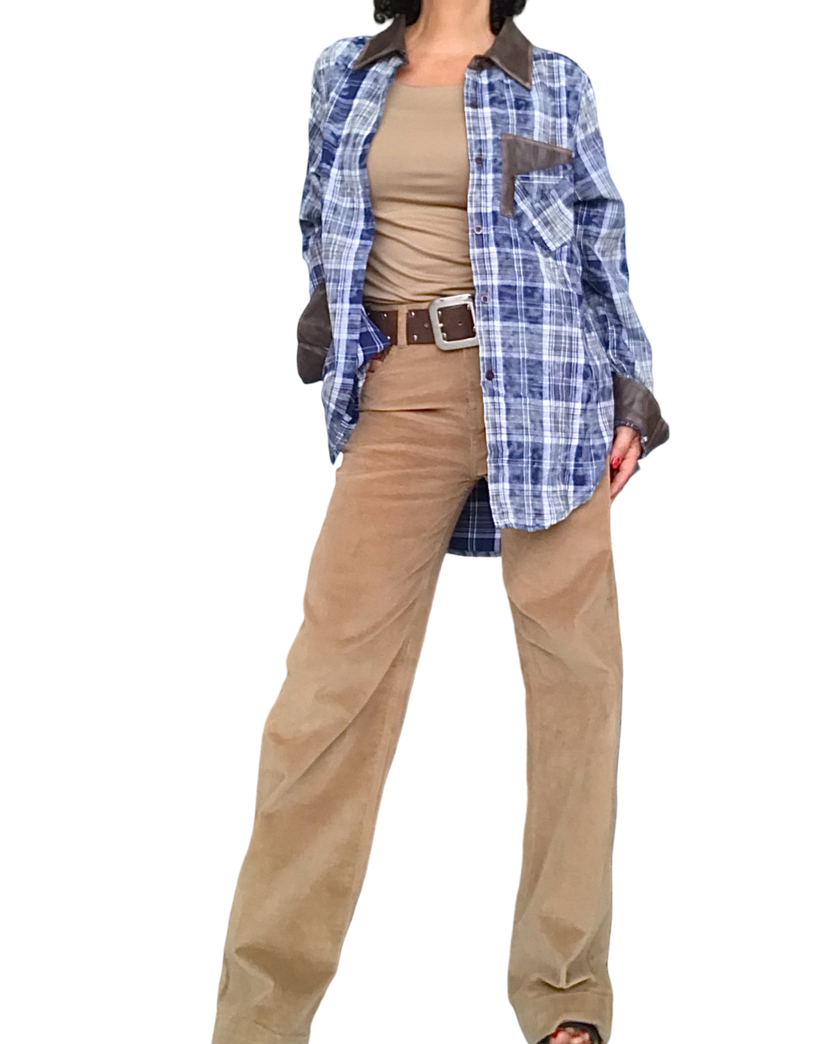 Chemise à carreaux marine, gris et blanc avec similicuir brun délavé