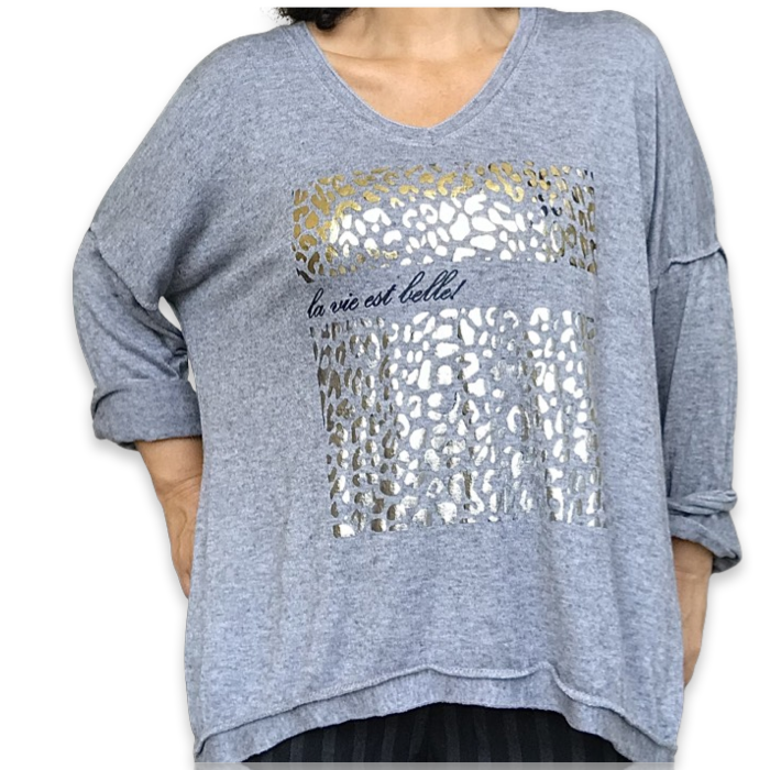 chandail en tricot gris avec imprimé animal doré et argenté