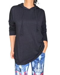 Chandail uni noir avec capuchon