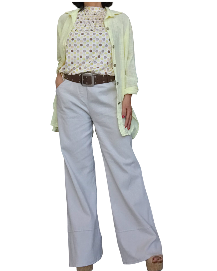 Camisole noué au cou blanc cassé à pois jaune pale et moka