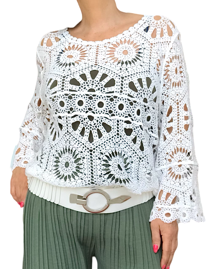 Chandail blanc crochet à manches cloche