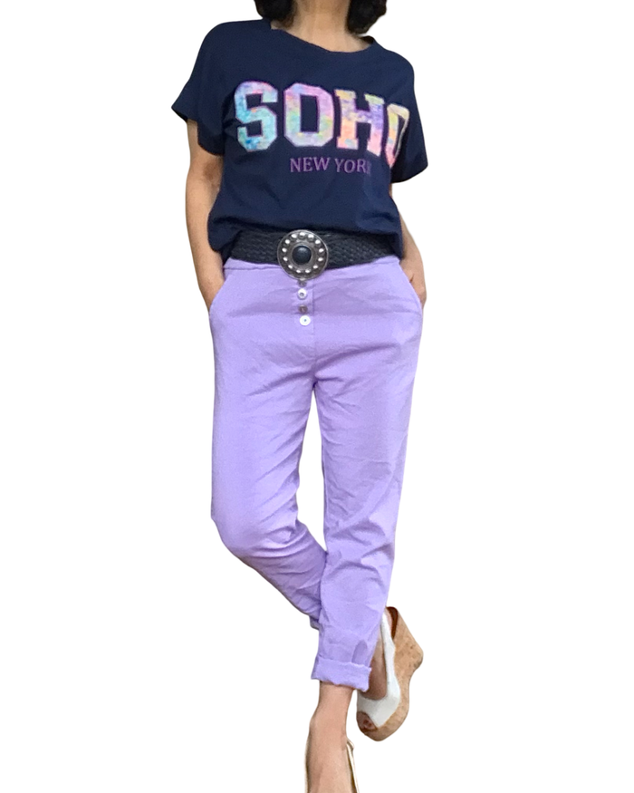 T-shirt marine écrit « SOHO » texturé multicolore et New York en lilas en-dessous