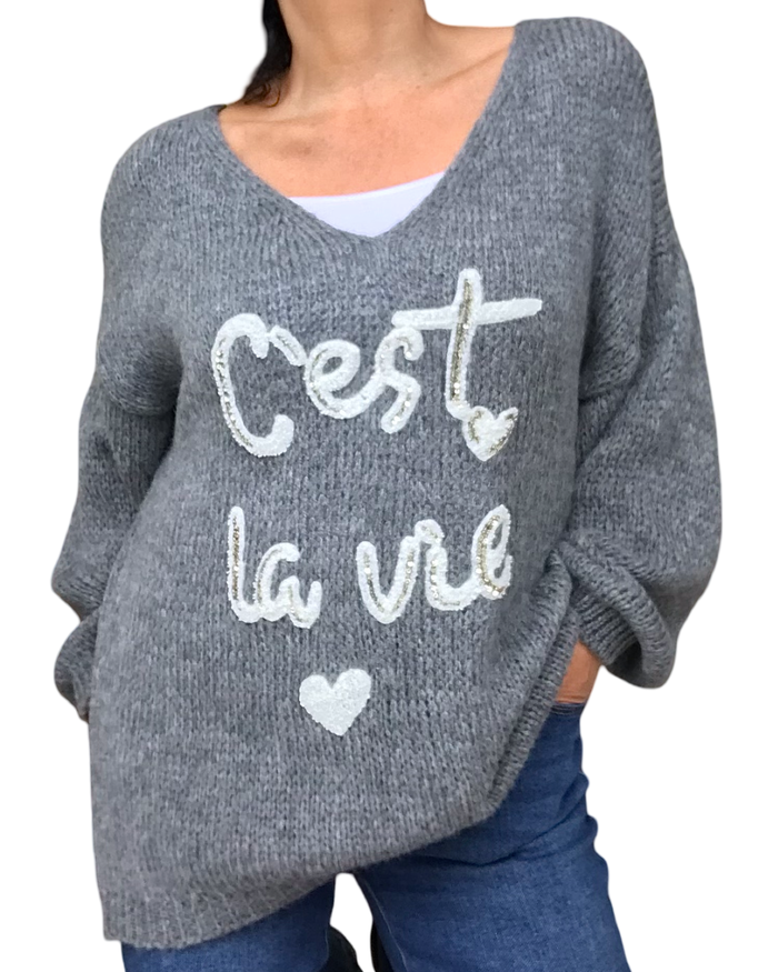 Chandail en tricot grosses mailles gris «  C’est la vie » manche longues