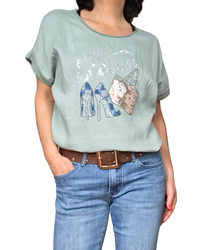 T-shirt kaki « J’aime » en pierres argentées et souliers à talon haut (Livraison 8 juin)