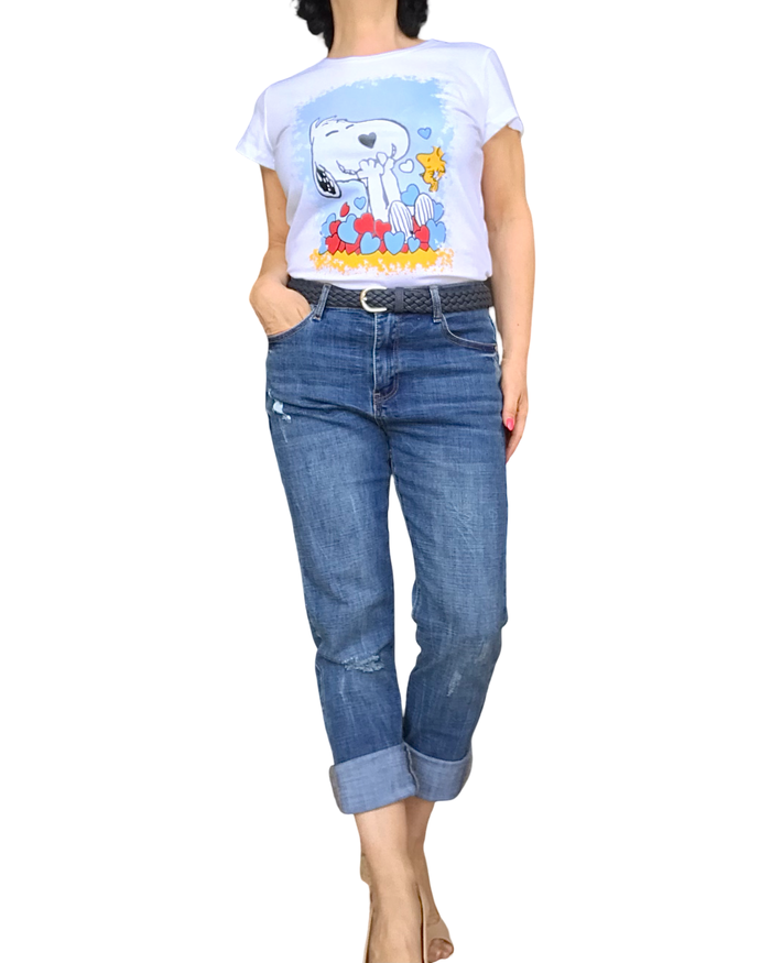 T-shirt blanc Snoopy rieur – Charme et confort