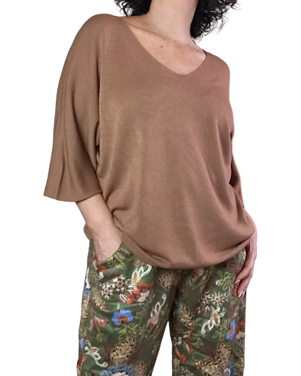 Chandail uni cognac, col en V manche 3/4