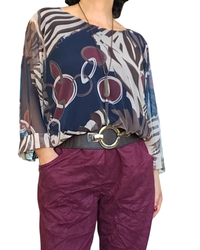 Blouse manches 3/4 en voile imprimé zébré et cercle noué au bas