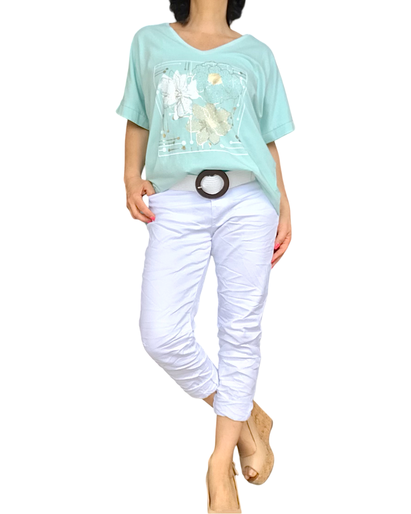 T-shirt aqua col V fleurs dorées – Fraîcheur et style
