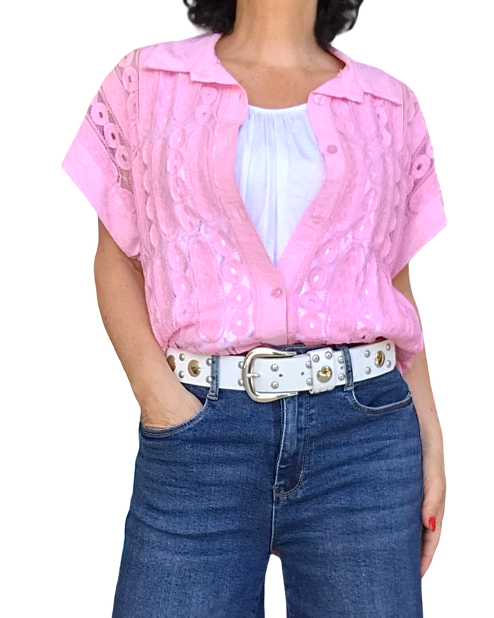 Chemise en dentelle rose bonbon