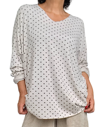 Chandail col en V beige à pois brun manche longue