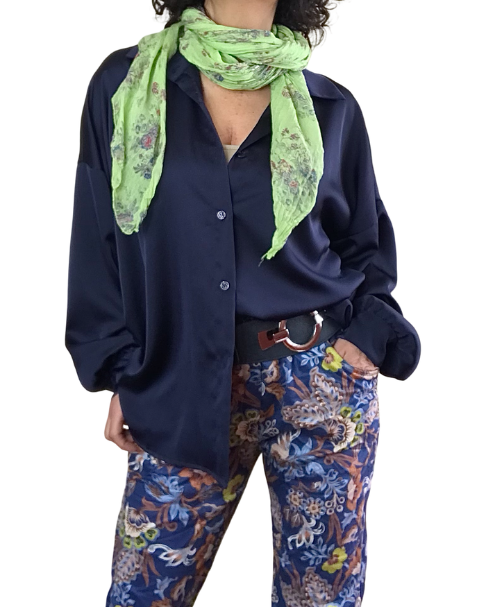 Chemise marine en satin à manche longue