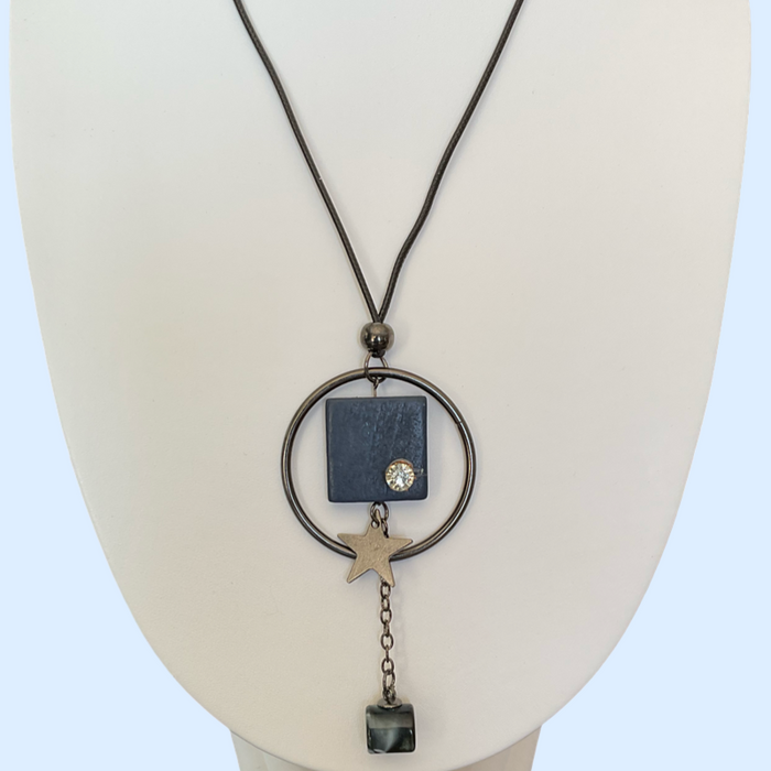 Bijoux | Collier en babiche noir avec pendentif en cercle métallique