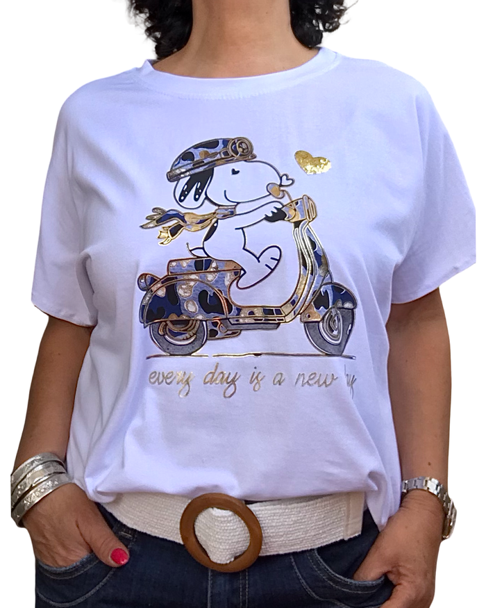 T-shirt blanc avec snoopy en vespa marine et doré | Livraison 27 Mai