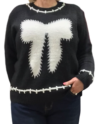 Chandail col rond noir en tricot avec une boucle devant