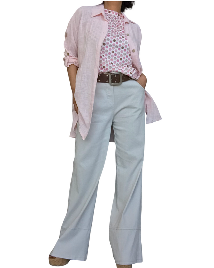 Camisole noué au cou blanc cassé à pois rose pâle et moka
