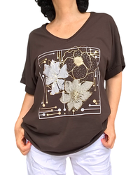 T-shirt brun col V fleurs – doux et stylé 🌼