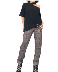 Pantalon brun à taille élastique avec cordon, imprimé d’un léger motif noir et petits carreaux dorés( Livraison 2 octobre)