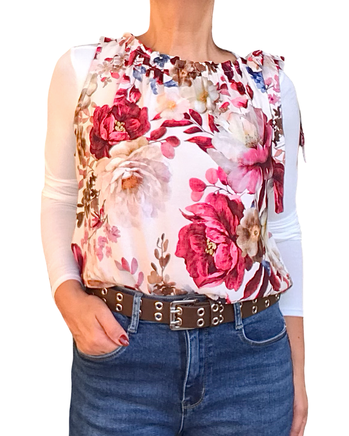 Camisole crème fleuri rouge vin et brun et bleu, encolure élastique garni d’une boucle