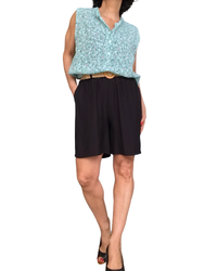 Blouse aqua sans manche petites fleuri rose, blanche et vert forêt