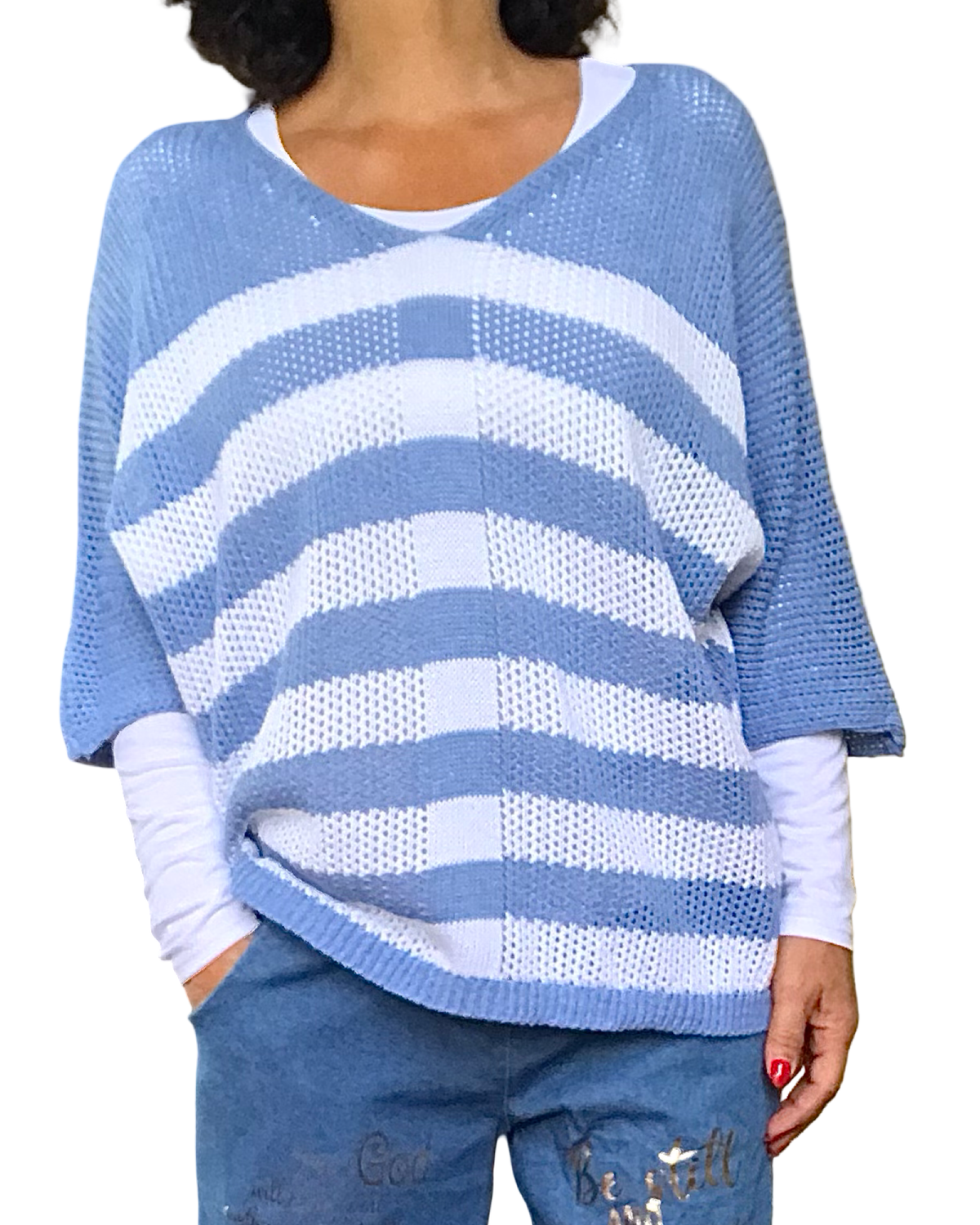 Chandail de tricot rayé bleu jeans et blanc col en V manche courte